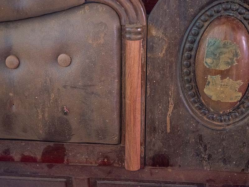 弥勒红木门修复公司