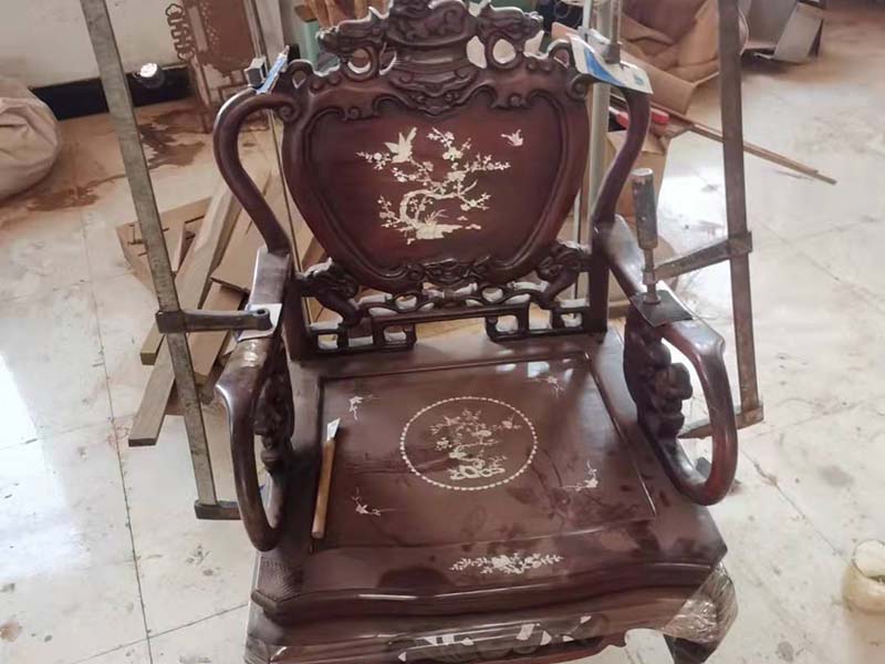 弥勒老旧红木家具翻新方法