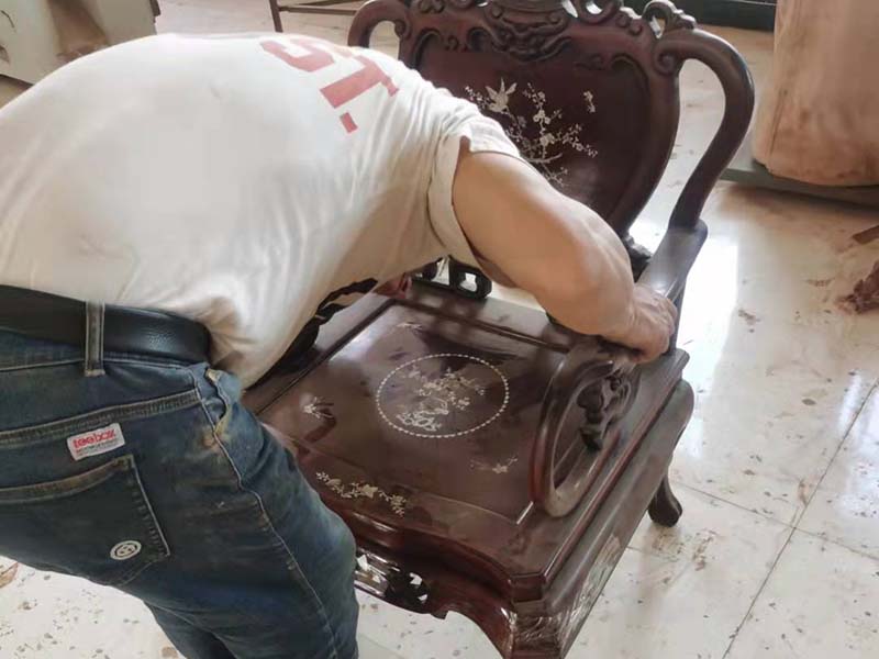 弥勒老旧红木家具保养技巧